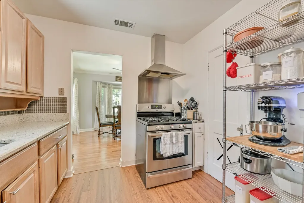 2630 Langdon Avenue Dallas TX 75235