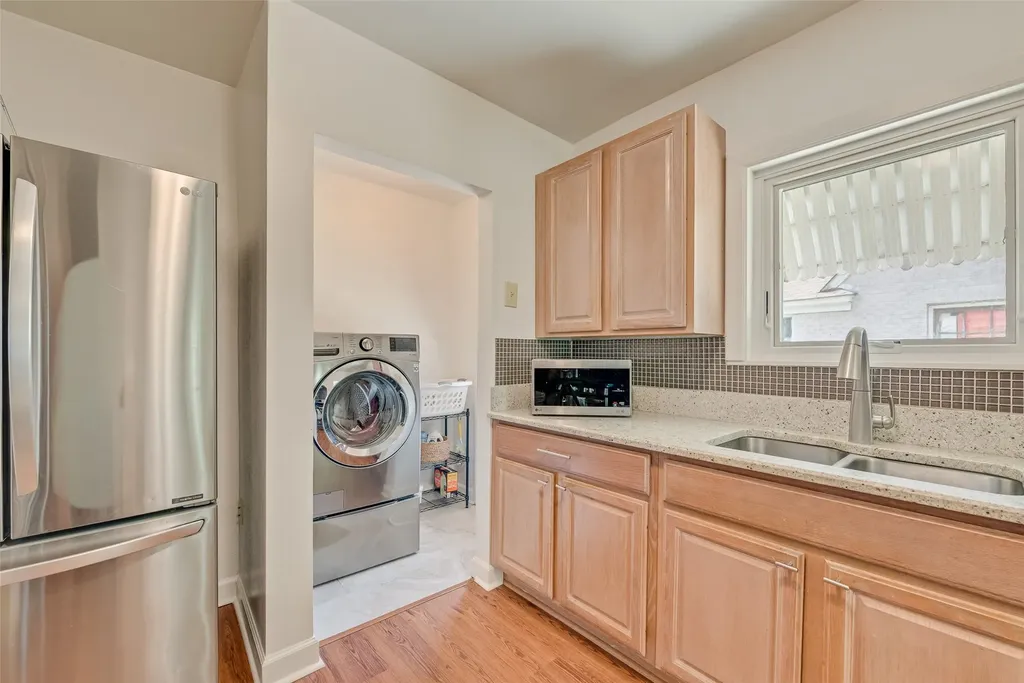 2630 Langdon Avenue Dallas TX 75235