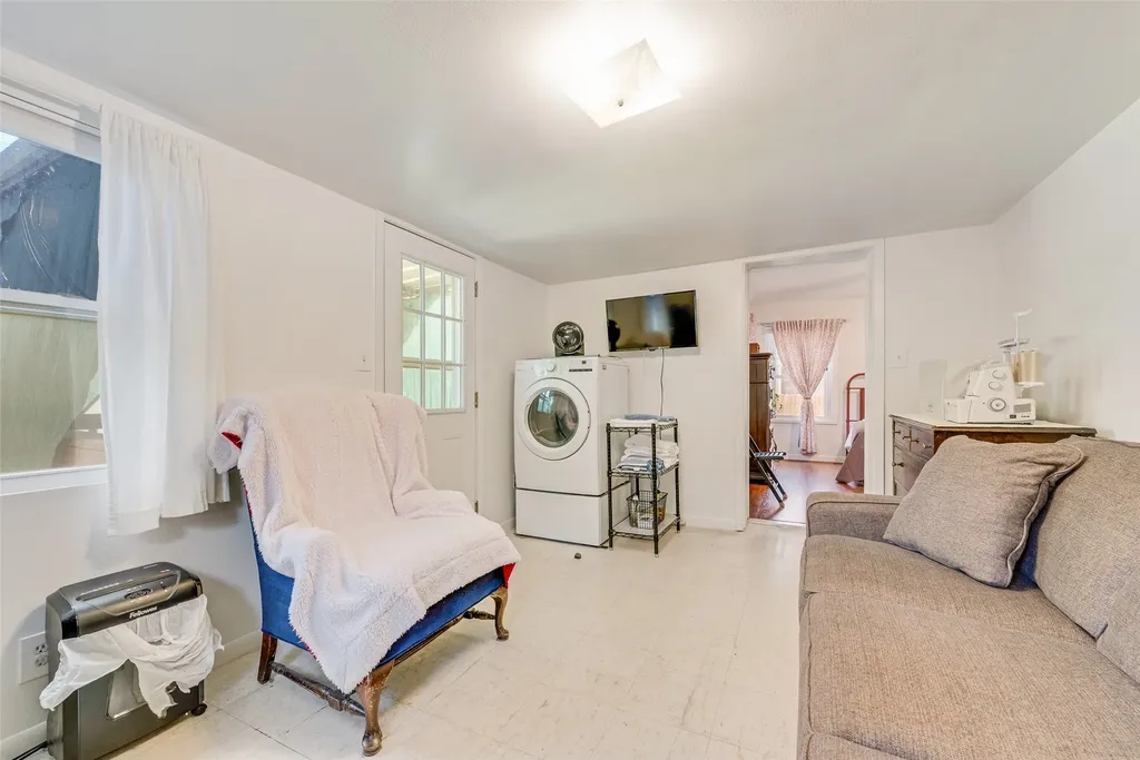 2630 Langdon Avenue Dallas TX 75235