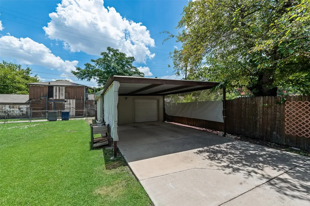 2630 Langdon Avenue Dallas TX 75235