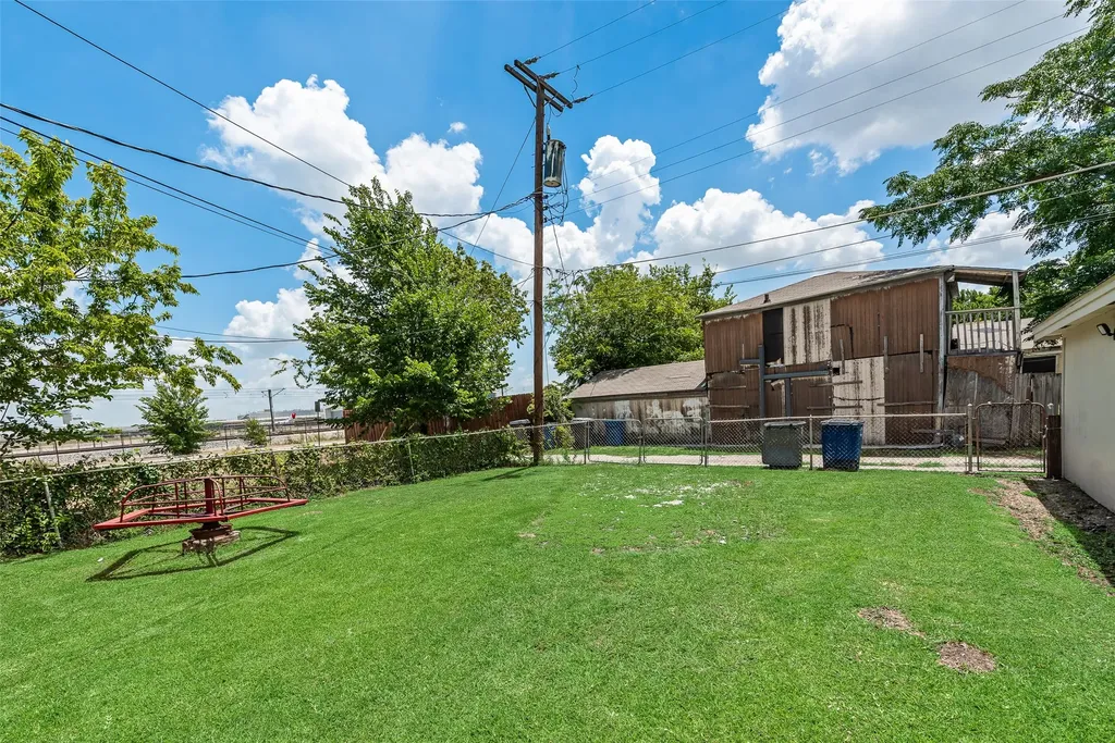 2630 Langdon Avenue Dallas TX 75235