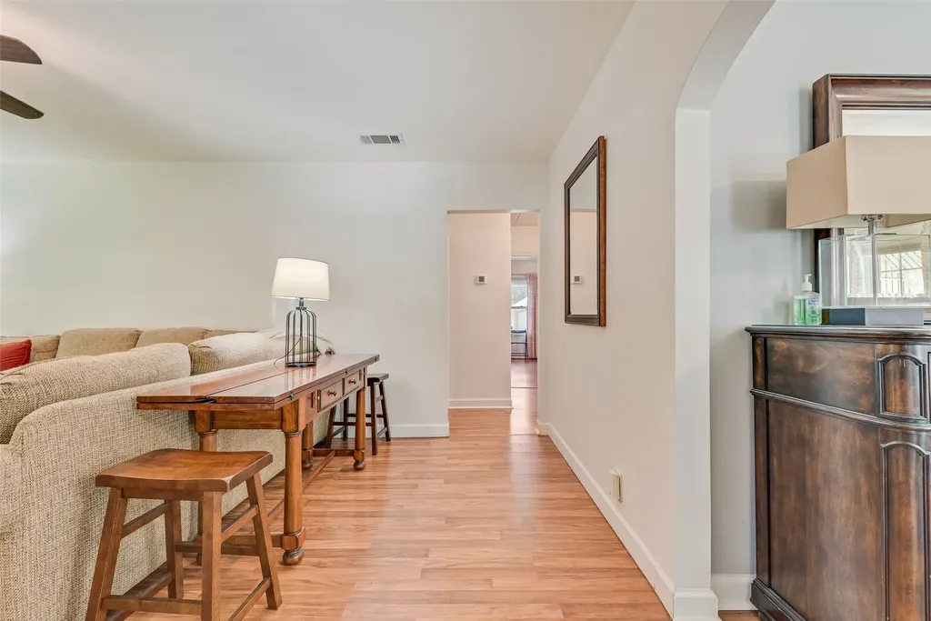 2630 Langdon Avenue Dallas TX 75235