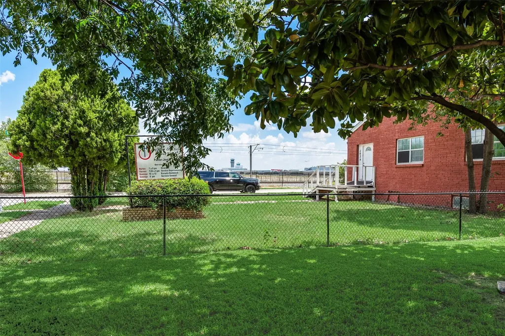 2630 Langdon Avenue Dallas TX 75235
