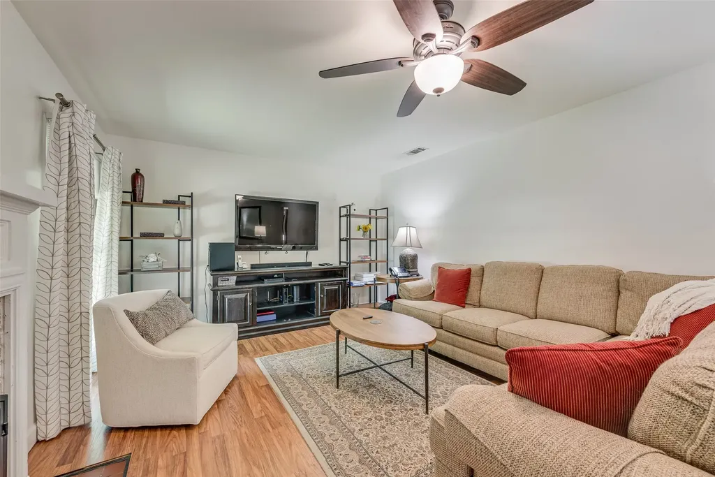 2630 Langdon Avenue Dallas TX 75235