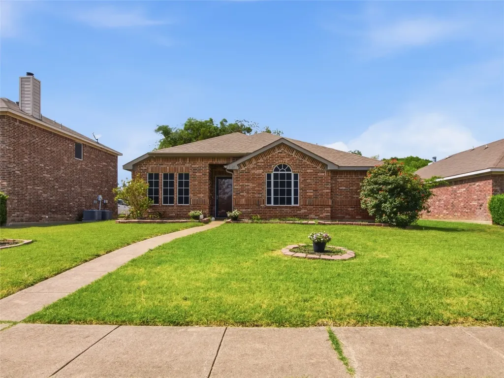1825 Mason Way Lancaster TX 75134