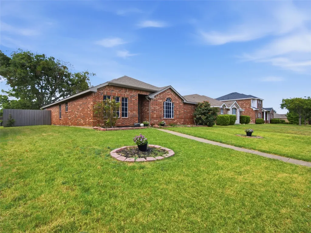 1825 Mason Way Lancaster TX 75134