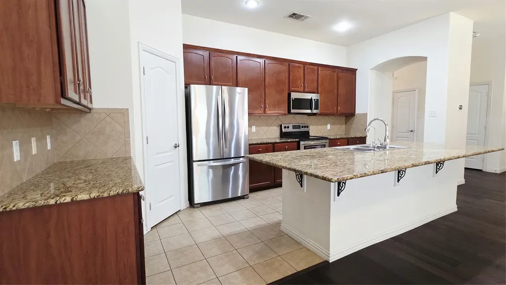 3676 Vienna Street Irving TX 75038
