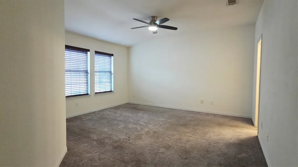 3676 Vienna Street Irving TX 75038