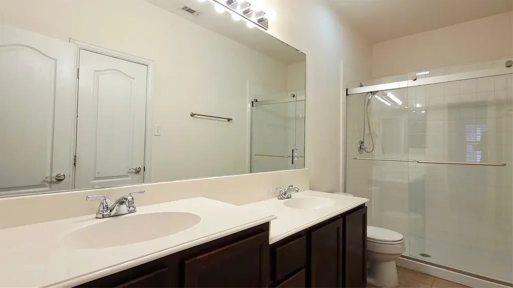 3676 Vienna Street Irving TX 75038