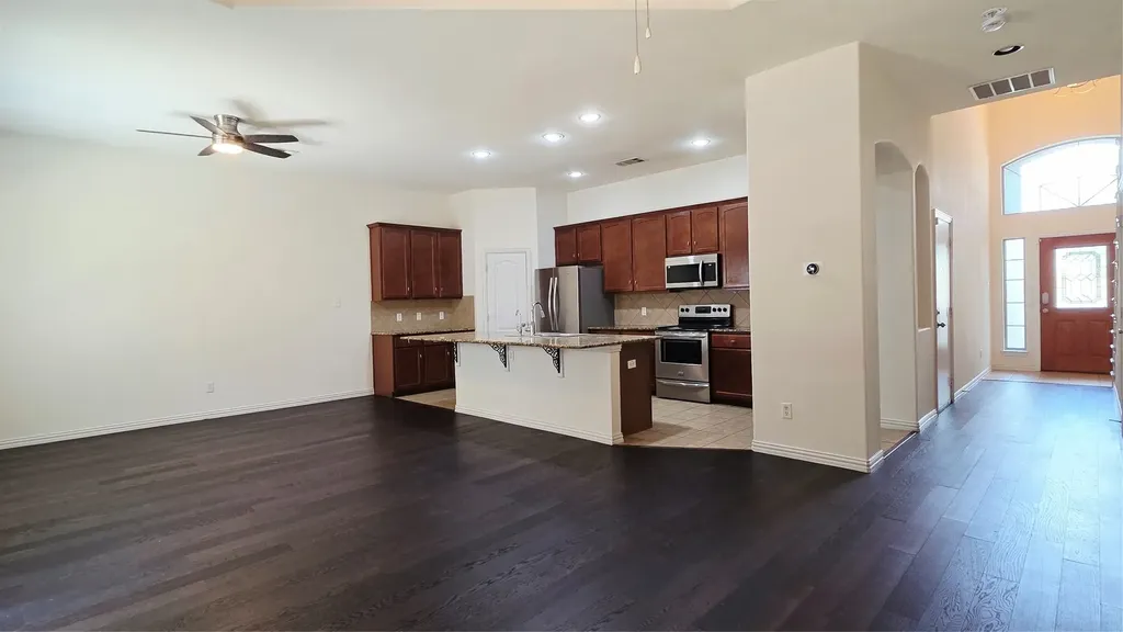 3676 Vienna Street Irving TX 75038