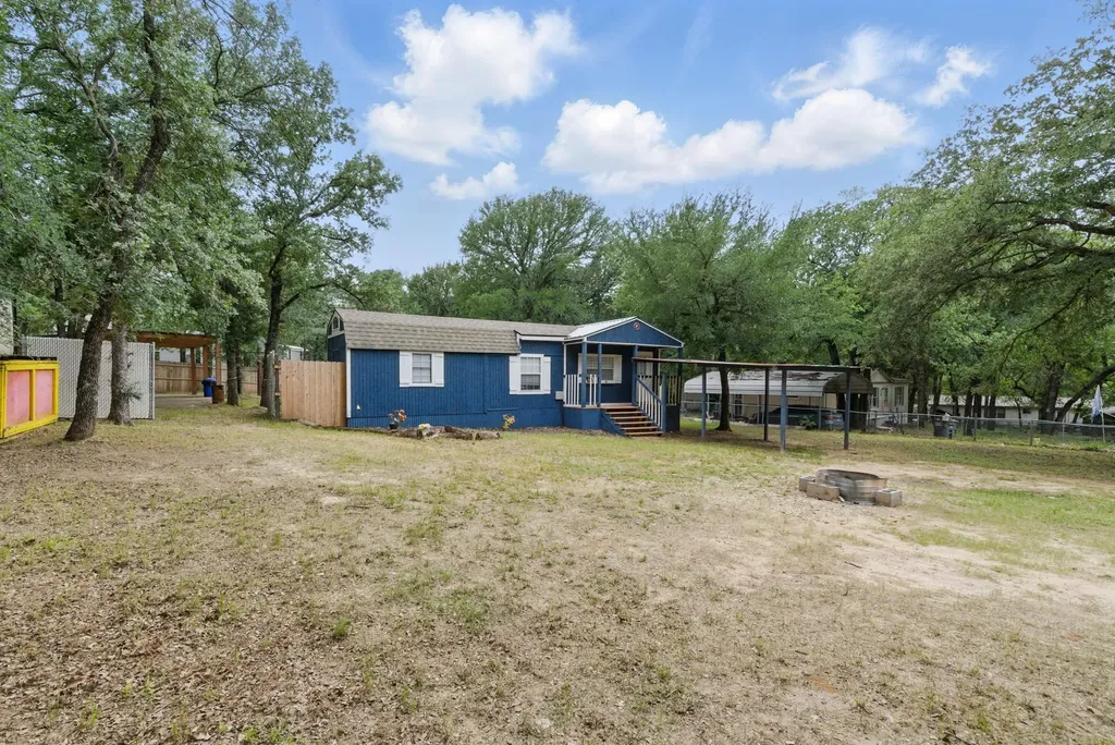 1437 Forrest Trail Azle TX 76020