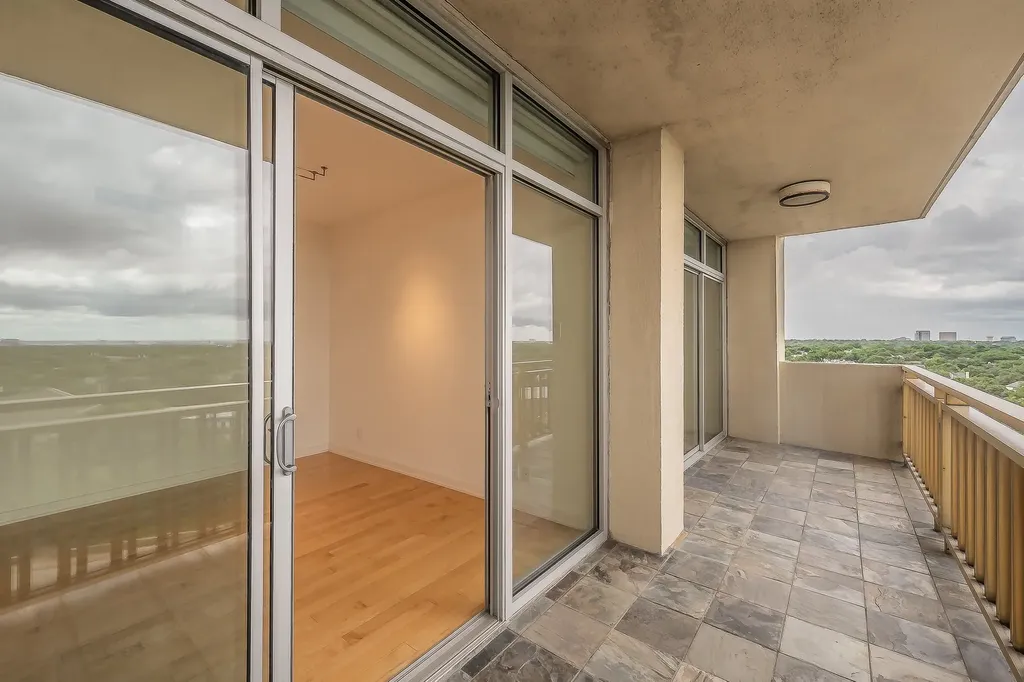 6211 W Northwest Highway Dallas TX 75225