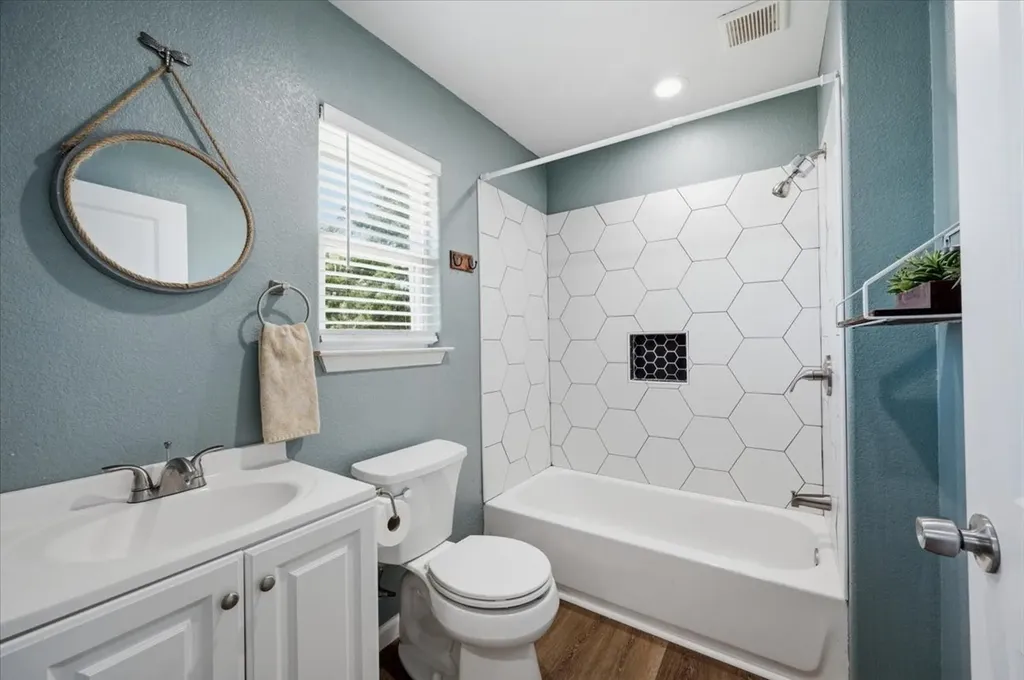428 Gail Drive Kennedale TX 76060