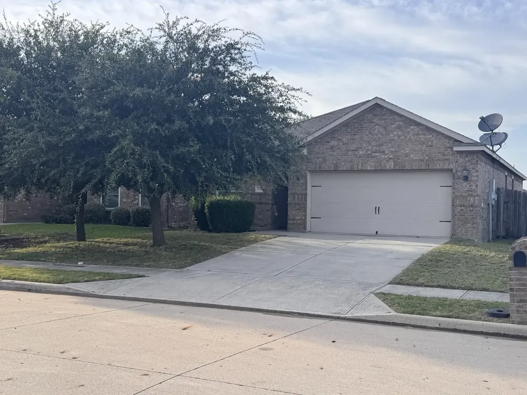 231 Lamont Road Anna TX 75409