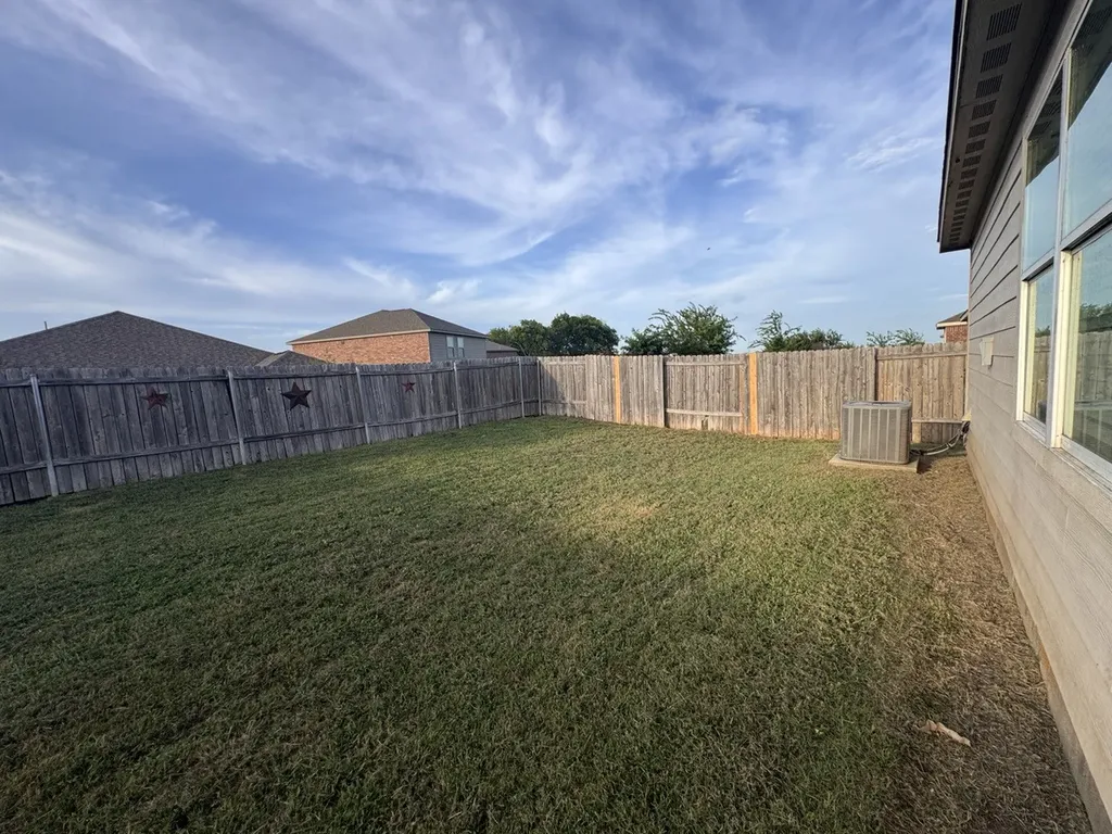 231 Lamont Road Anna TX 75409