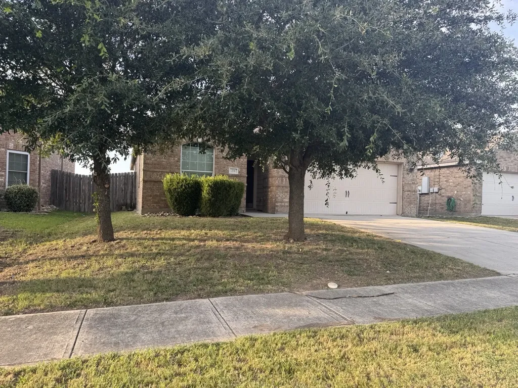 231 Lamont Road Anna TX 75409