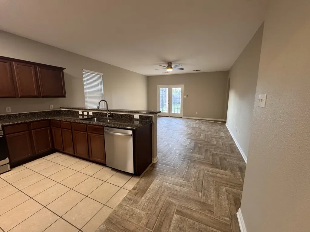 231 Lamont Road Anna TX 75409