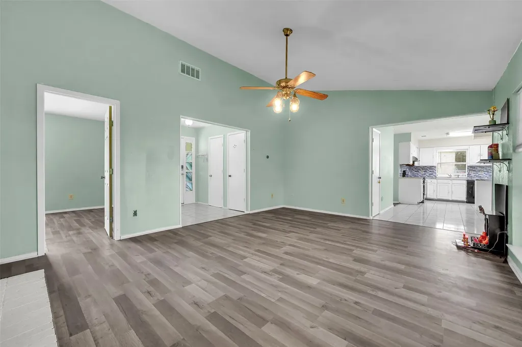 1021 Alexandria Avenue Garland TX 75040