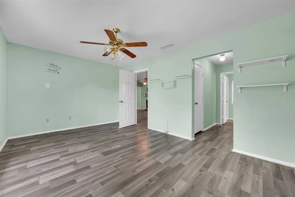 1021 Alexandria Avenue Garland TX 75040