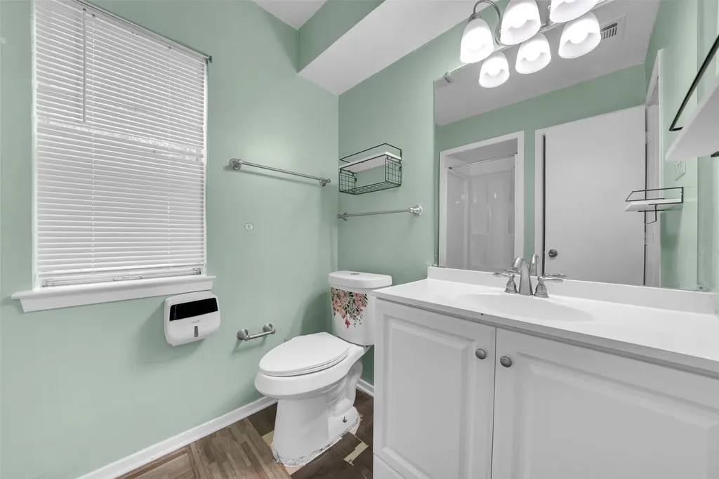 1021 Alexandria Avenue Garland TX 75040