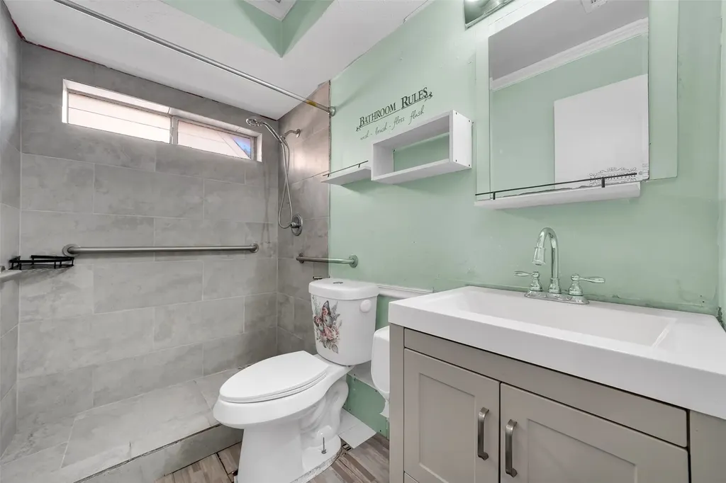 1021 Alexandria Avenue Garland TX 75040