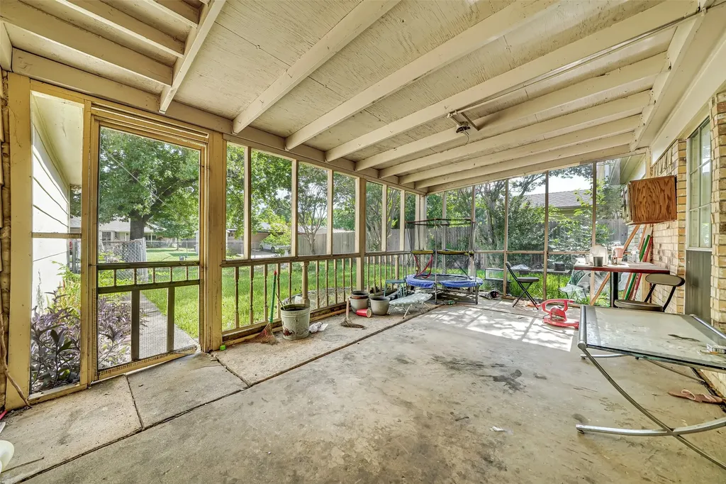 1021 Alexandria Avenue Garland TX 75040