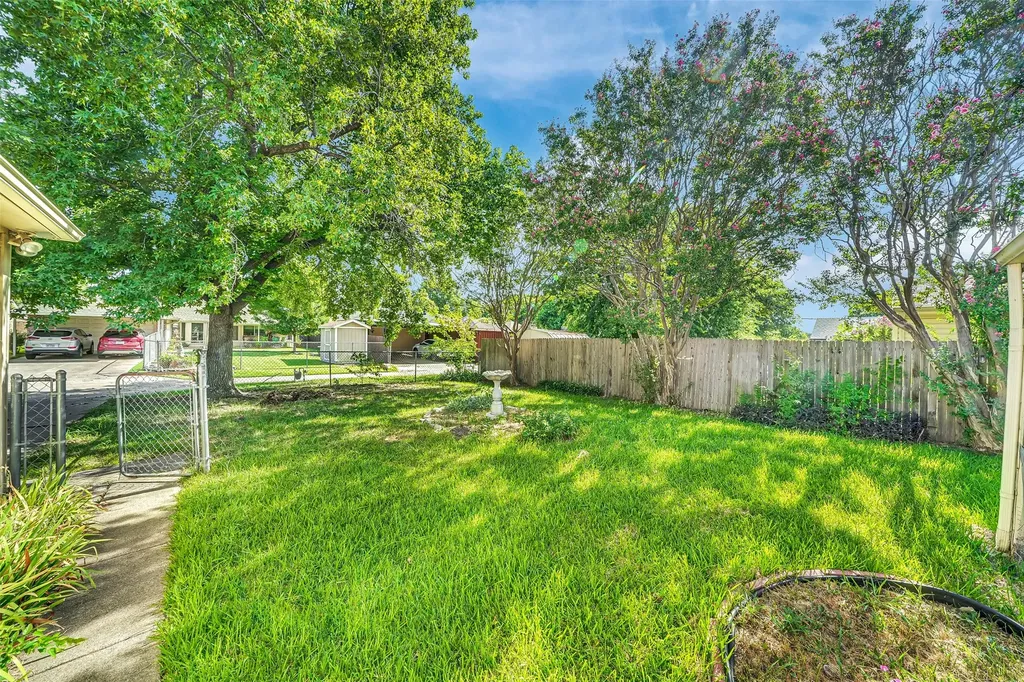 1021 Alexandria Avenue Garland TX 75040