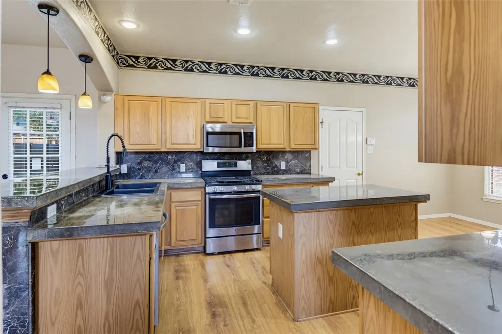 4549 Shadowridge Drive The Colony TX 75056