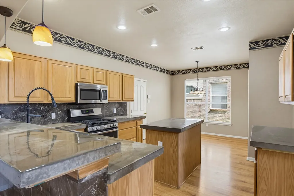 4549 Shadowridge Drive The Colony TX 75056