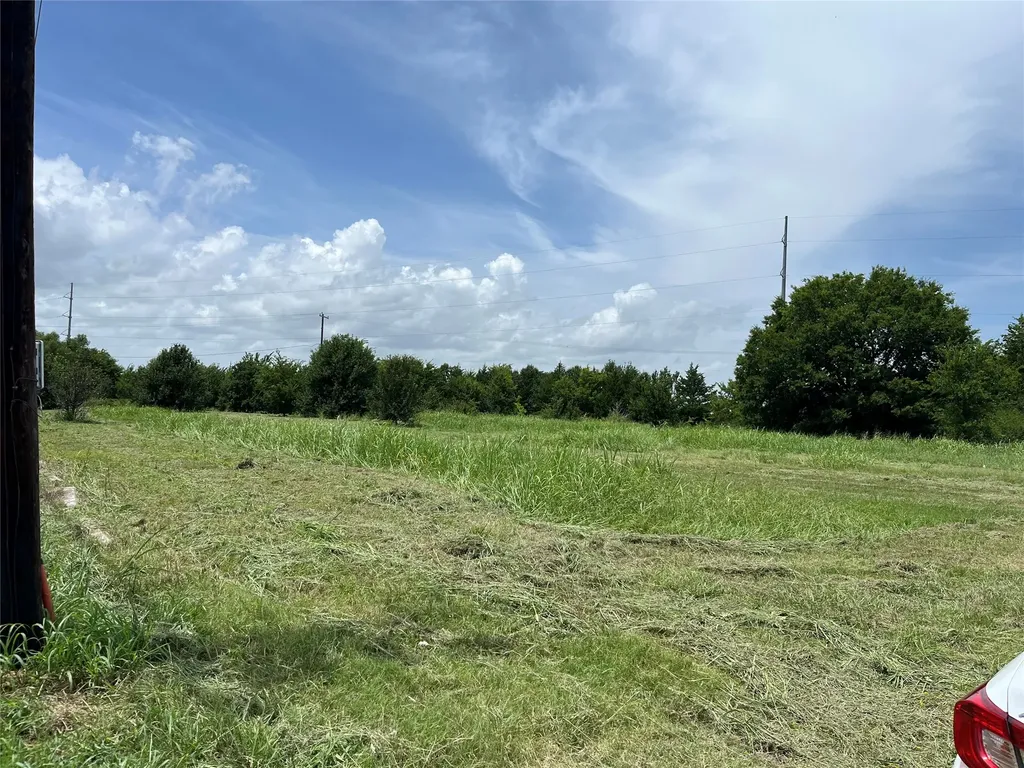 2302 Live Oak Street Commerce TX 75428