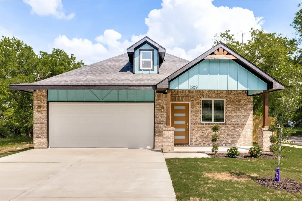 1329 Arizona Avenue Fort Worth TX 76104