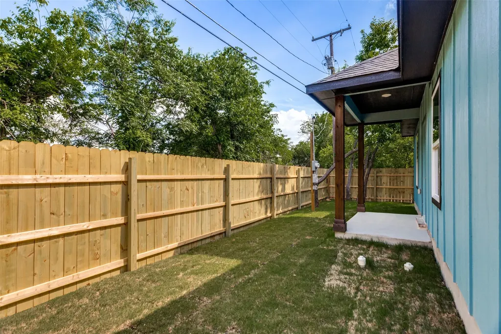 1329 Arizona Avenue Fort Worth TX 76104
