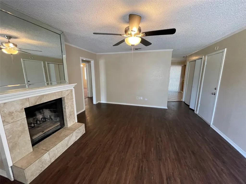 4705 Kristie Drive Balch Springs TX 75180