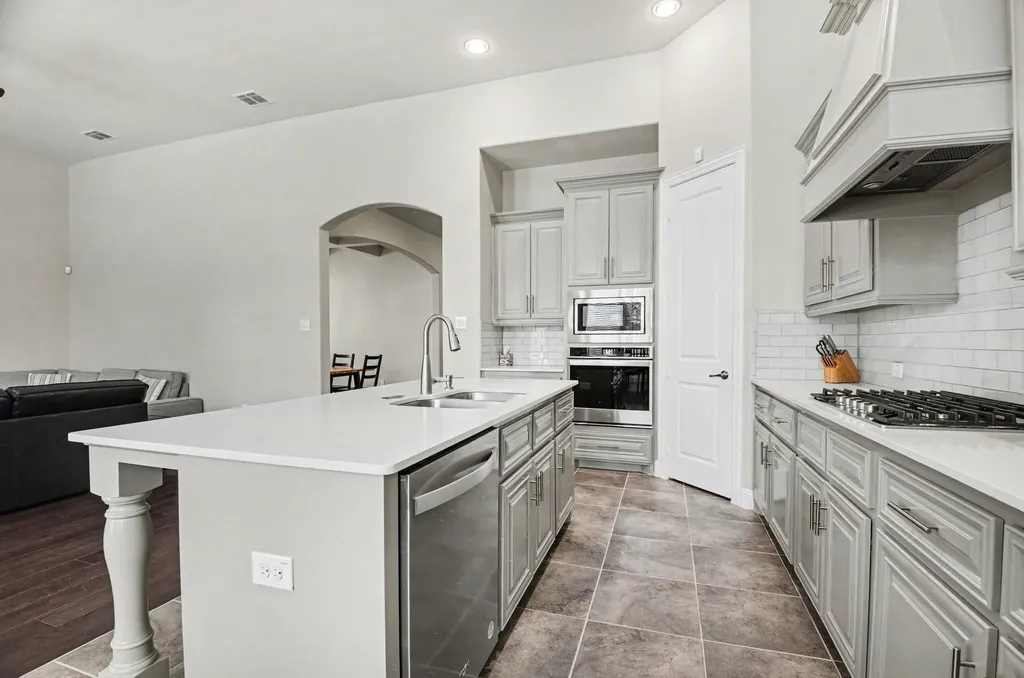 3323 Royal Ridge Drive Rockwall TX 75087