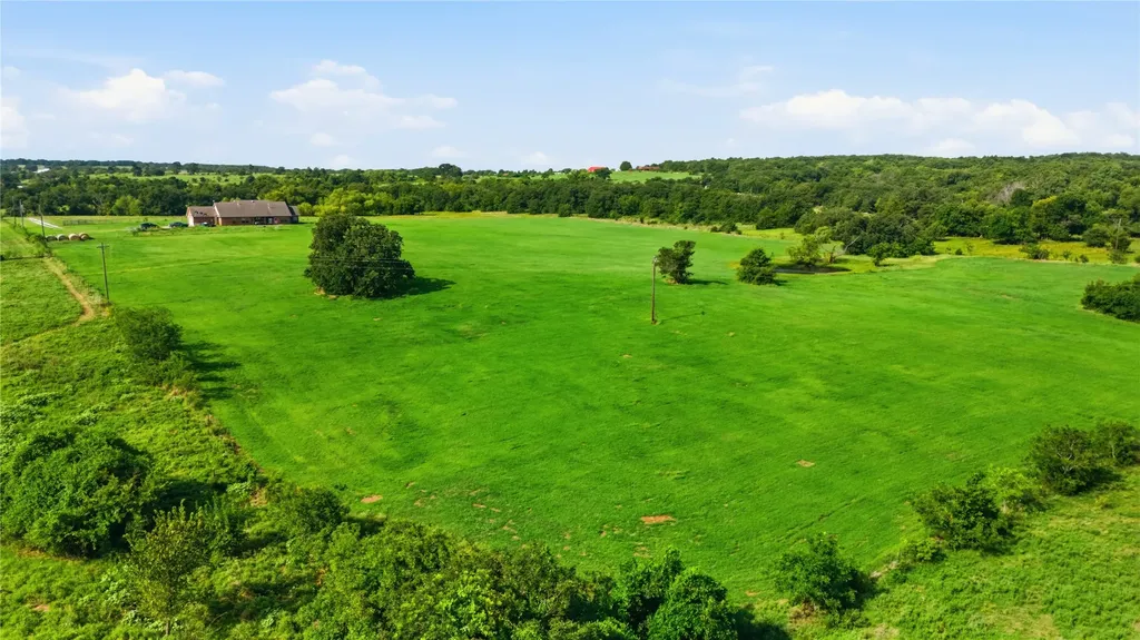 783 County Road 121 Gainesville TX 76240