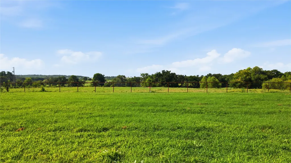 783 County Road 121 Gainesville TX 76240