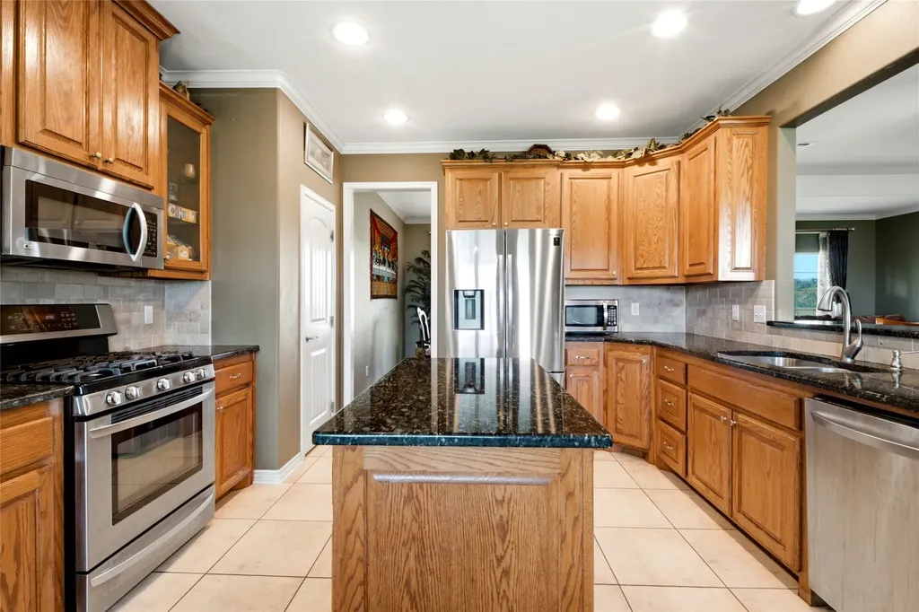 783 County Road 121 Gainesville TX 76240