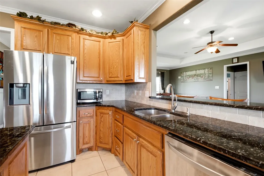 783 County Road 121 Gainesville TX 76240