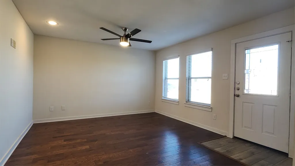 931 Robineta Gunter TX 75058