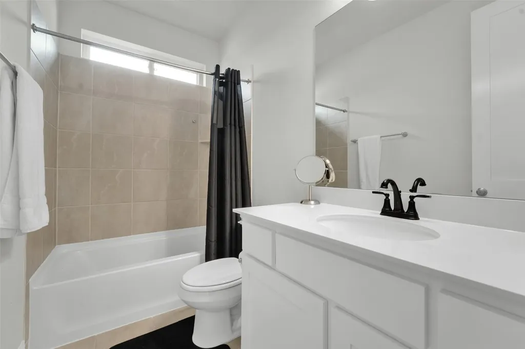 3520 Helios Lane Corinth TX 76208