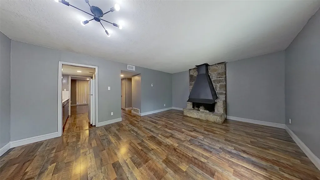 6321 Walraven Circle Fort Worth TX 76133