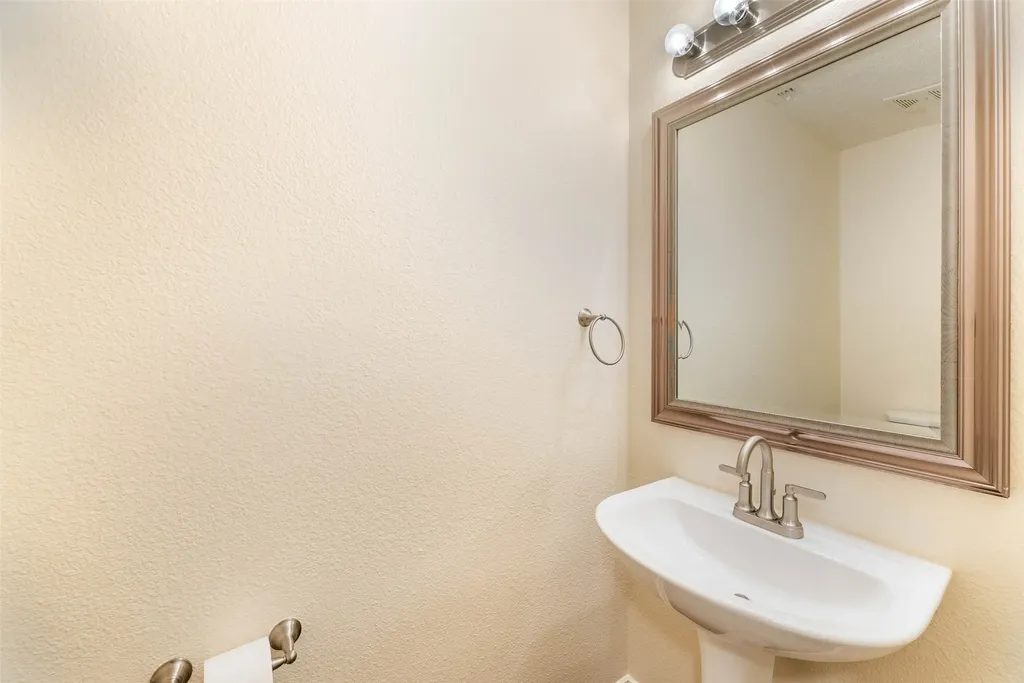 3929 Acorn Lane Mckinney TX 75070