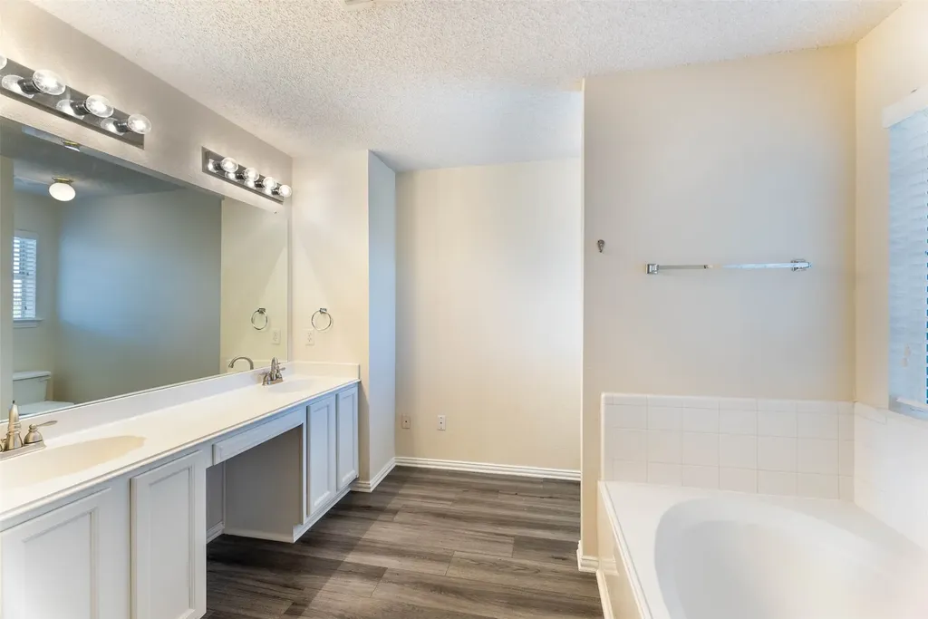 3929 Acorn Lane Mckinney TX 75070