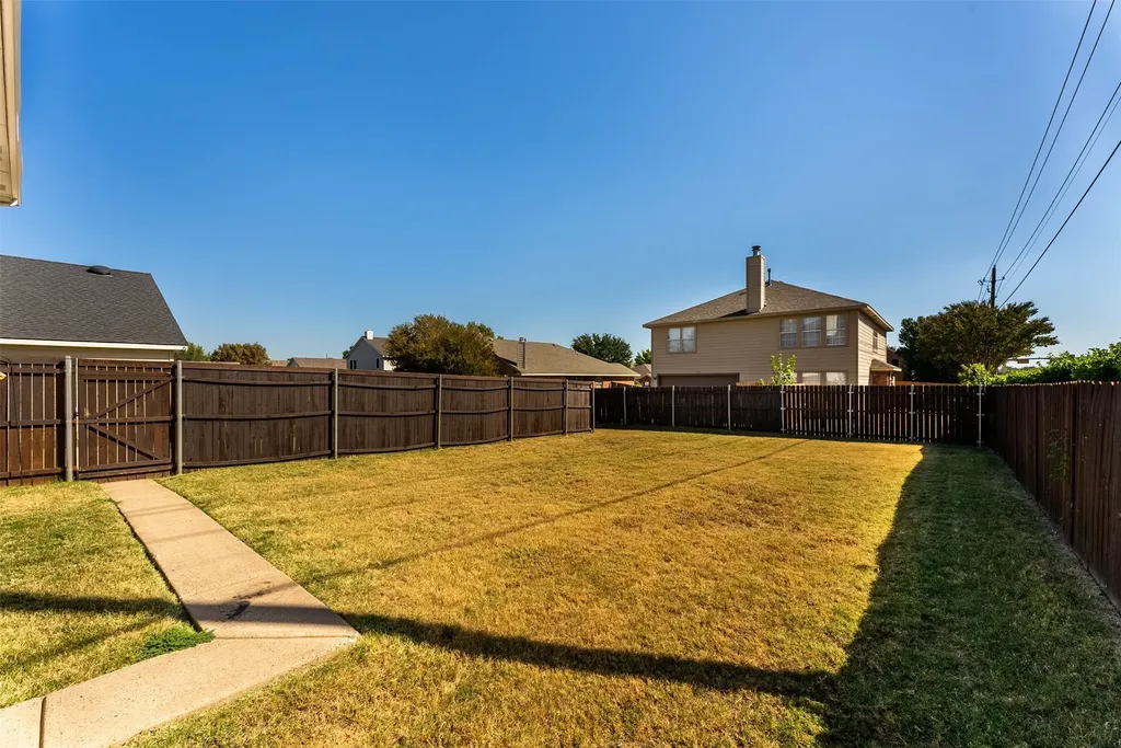 3929 Acorn Lane Mckinney TX 75070
