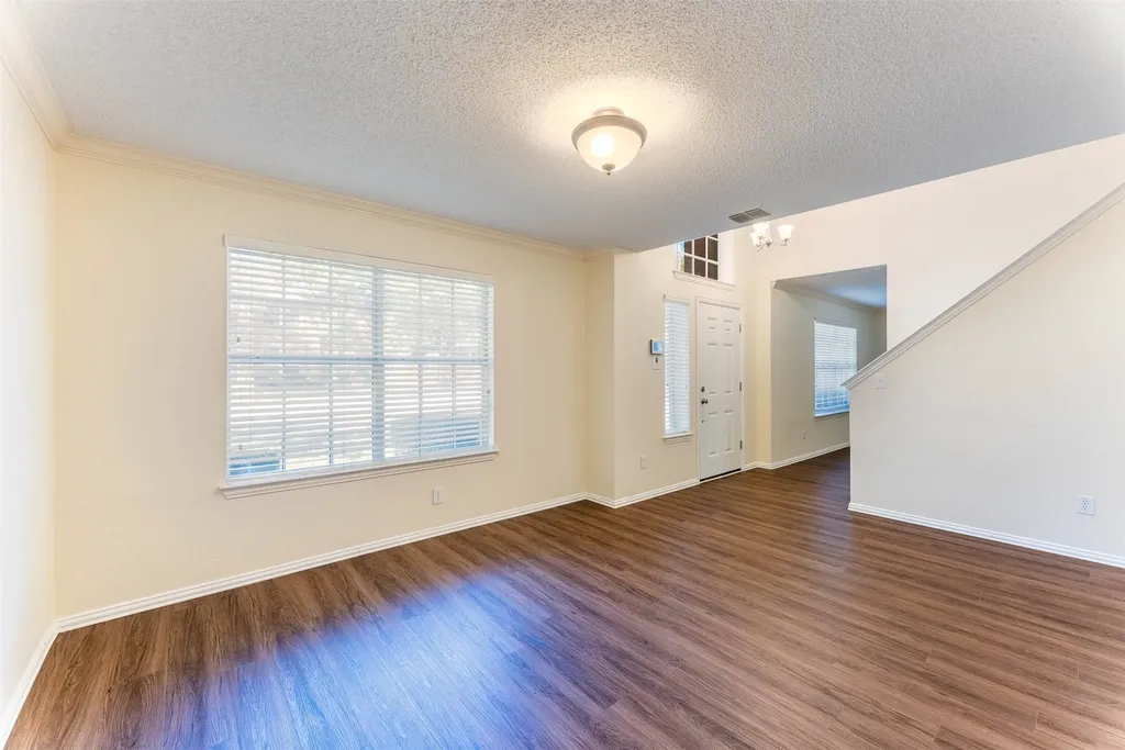 3929 Acorn Lane Mckinney TX 75070