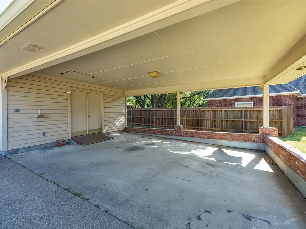 1506 Williamsburg Court Ennis TX 75119