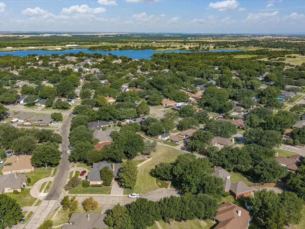 1506 Williamsburg Court Ennis TX 75119