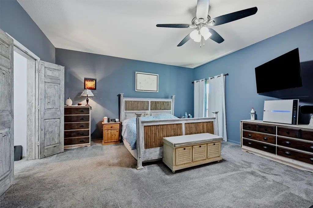 1226 County Road 243 Collinsville TX 76233
