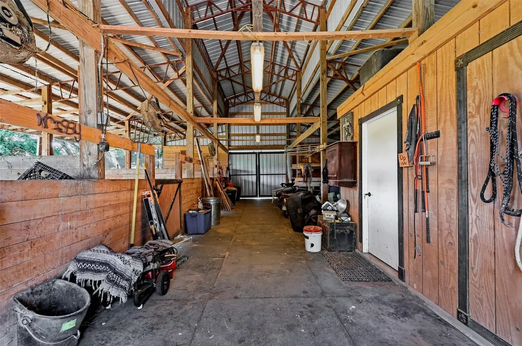 1226 County Road 243 Collinsville TX 76233