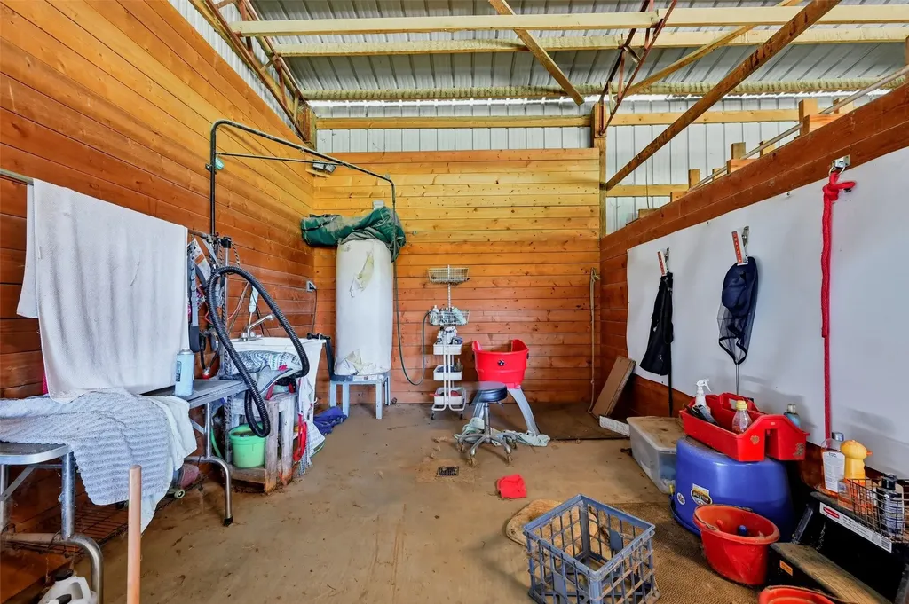 1226 County Road 243 Collinsville TX 76233